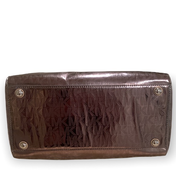 Michael Kors Grayson Large Satchel Mirror Metallic in Gunmetal Gray - Picture 4 of 12